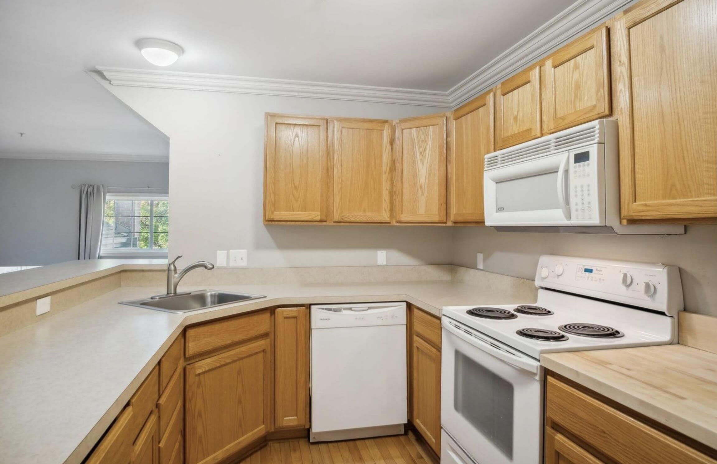 2924 Barclay Way – photo 5