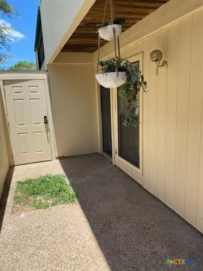 6718 Silvermine Drive – photo 3