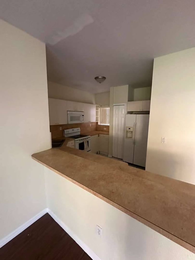 Move-In Ready 3BR/2BA Townhome in Florida City – photo 5