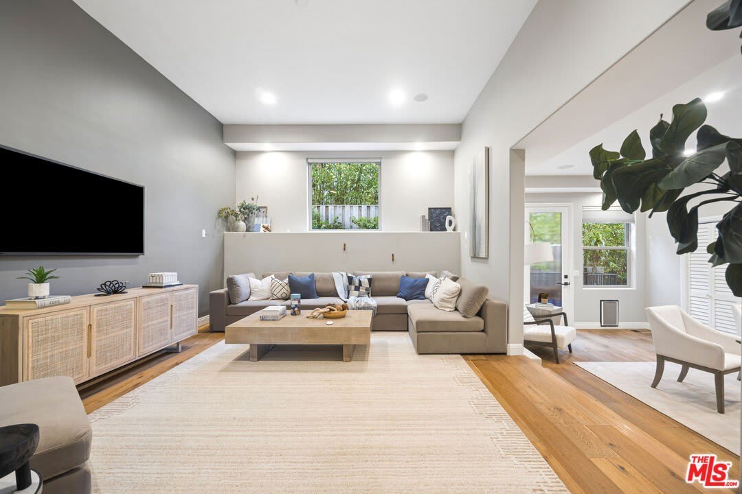 28935 W Beach Ln – photo 5