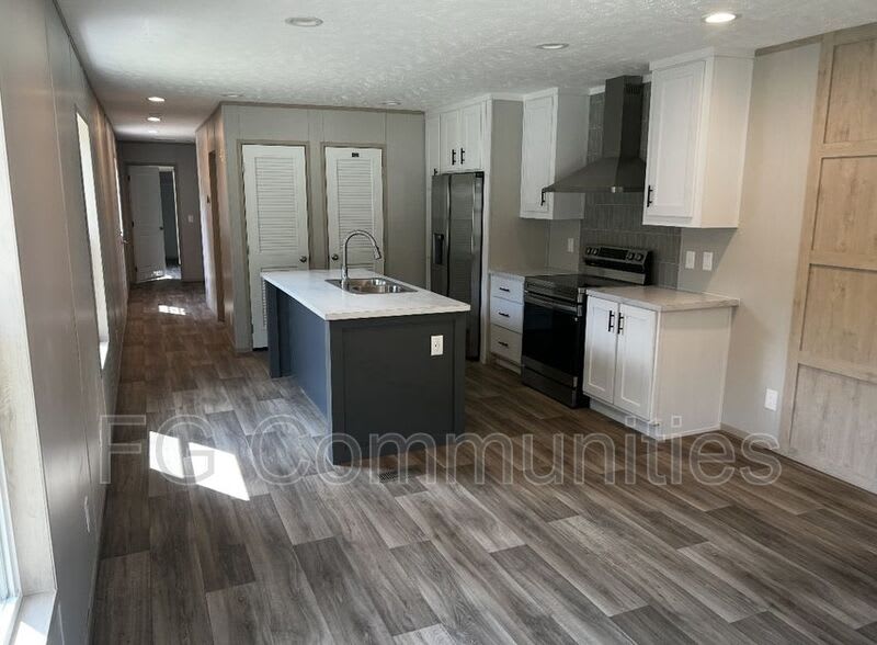 2844 Maple Ave lot 18 – photo 4