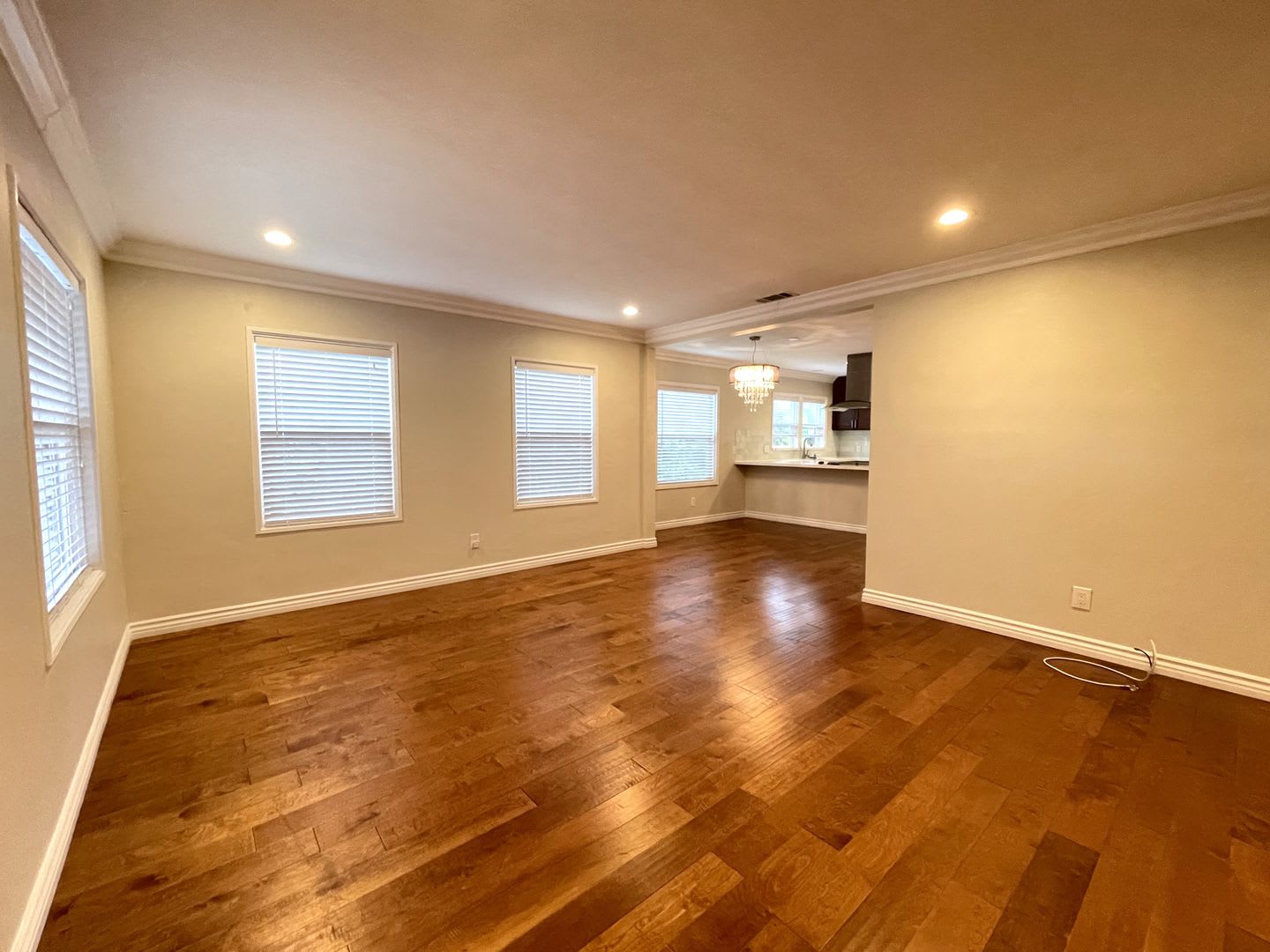 Stunning Mission Hills Home! – photo 4