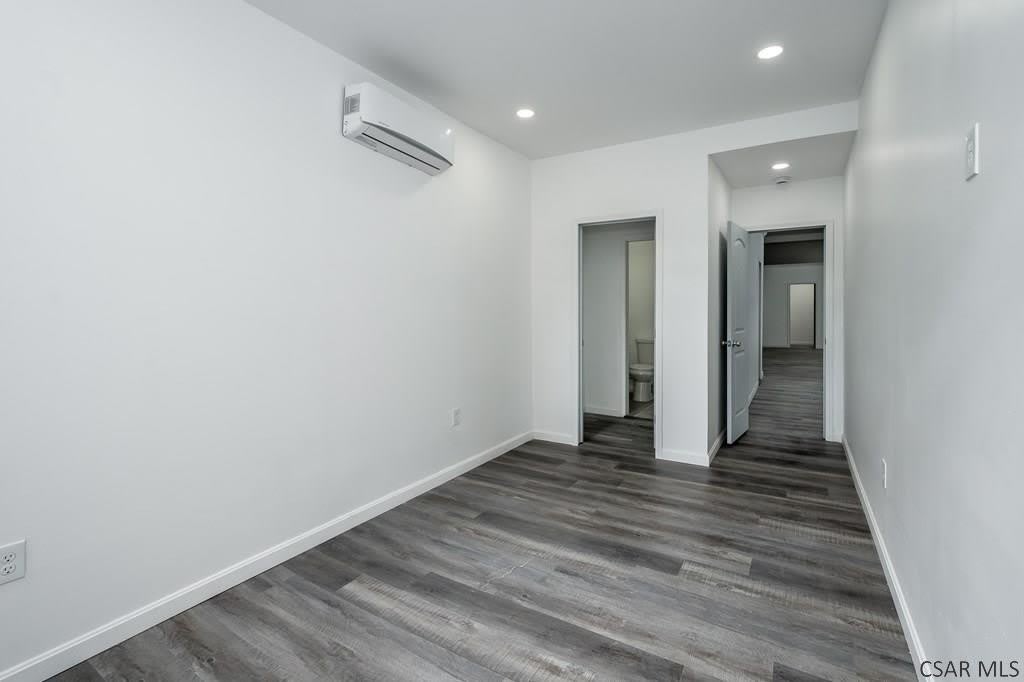 215 Franklin Street – photo 5