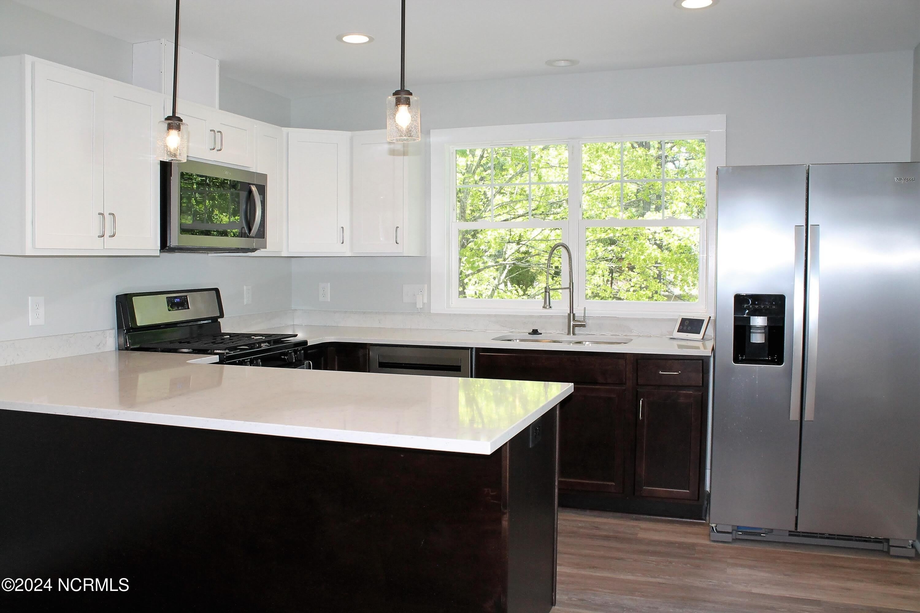 310 N May Street – photo 5