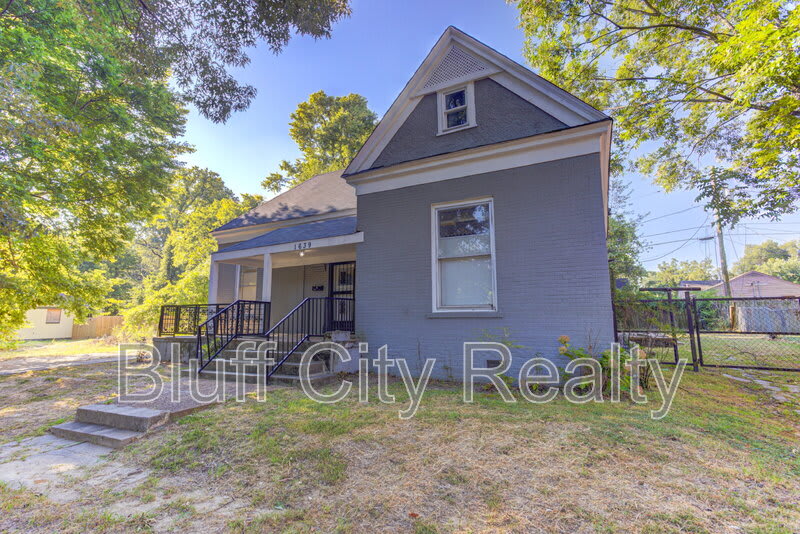 1639 Southern Avenue – photo 3