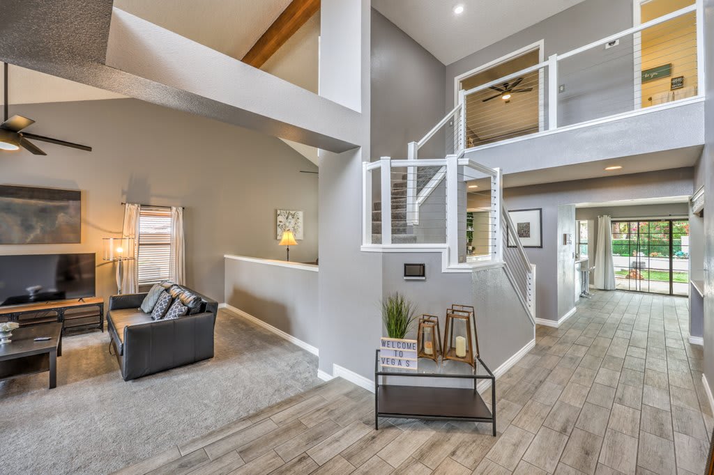 3179 Paintedhills Ave – photo 2