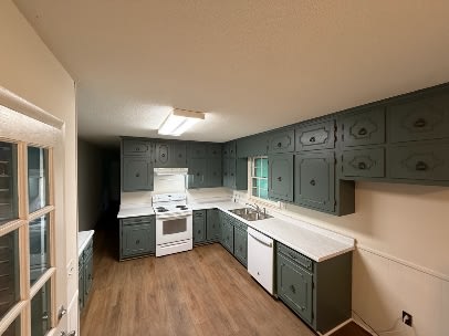 54 Dickson Circle – photo 4