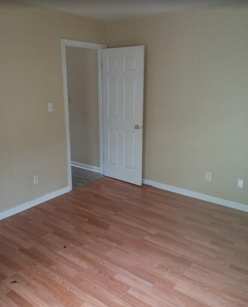 3 Bed 1 Bath – photo 2