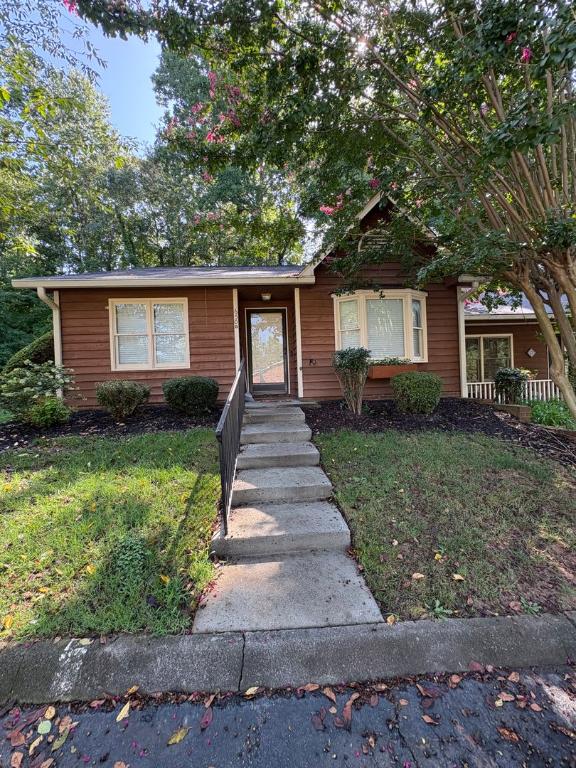 650 Rock Garden Cir – photo 1