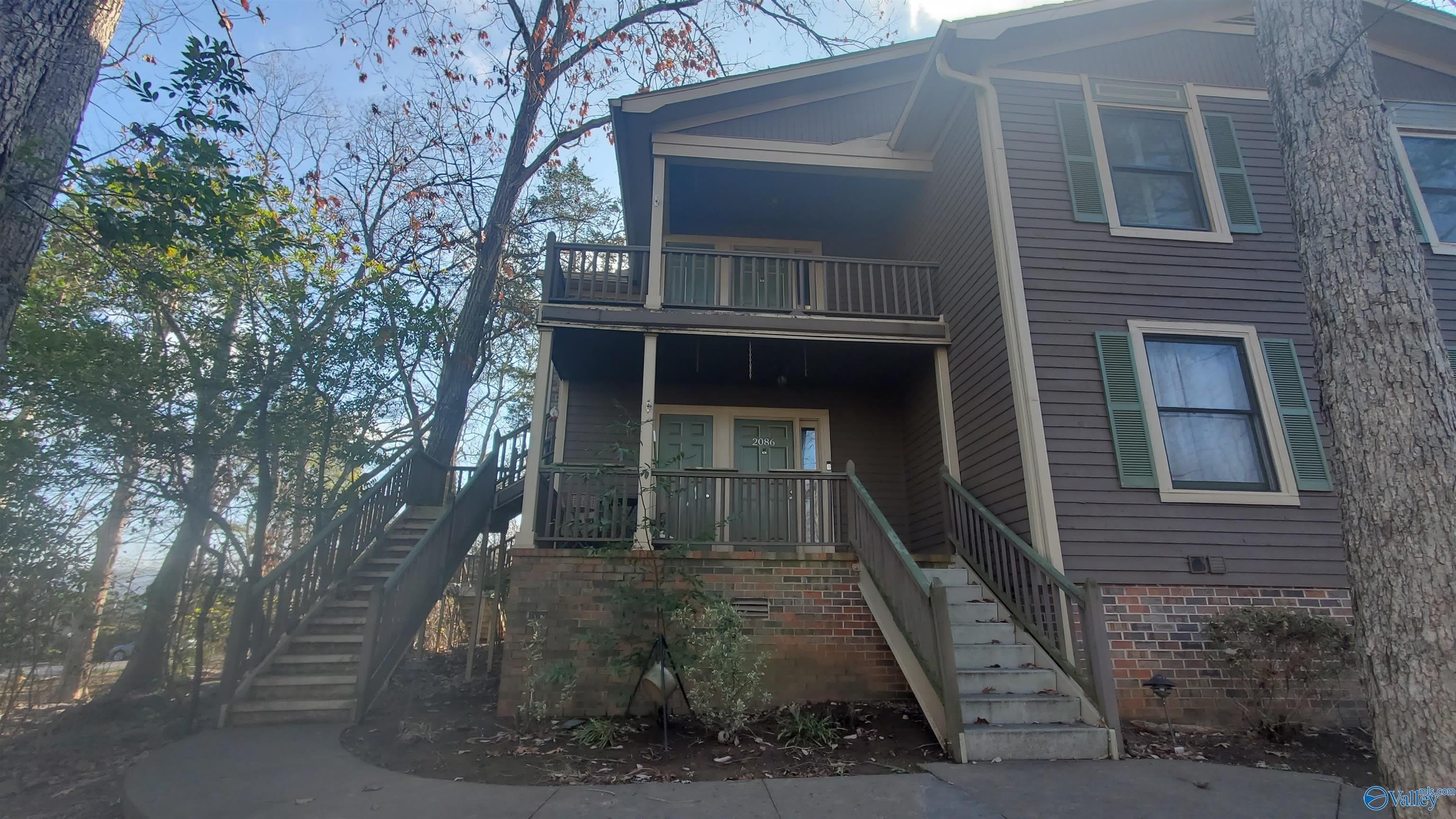 2090 Greenwood Place – photo 1