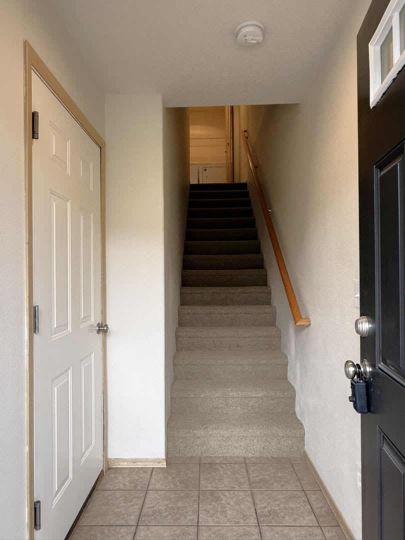 3 Story ~ 3 Bed/3 Bath Townhome in Parkview Village! – photo 3