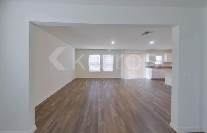 3417 74th Street West – photo 3