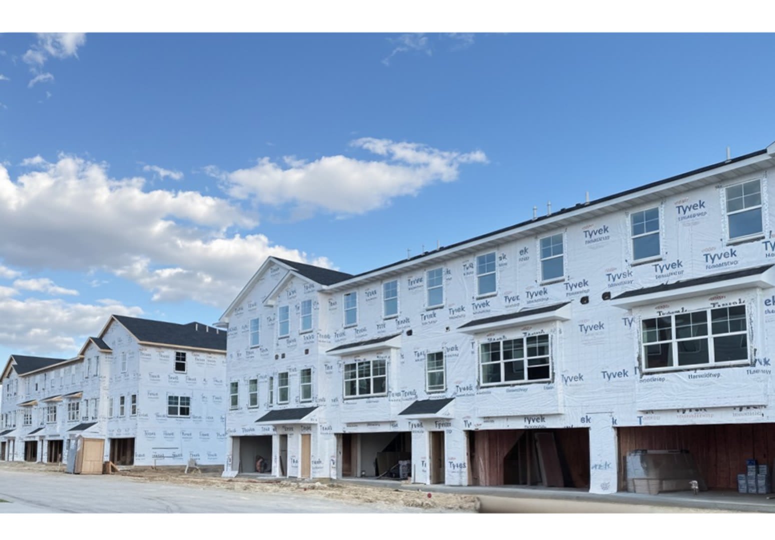 Brand New 2 Bedroom Townhome Attached 2 Stall Garage Big Ben Townhomes Cedar Rapids – photo 3