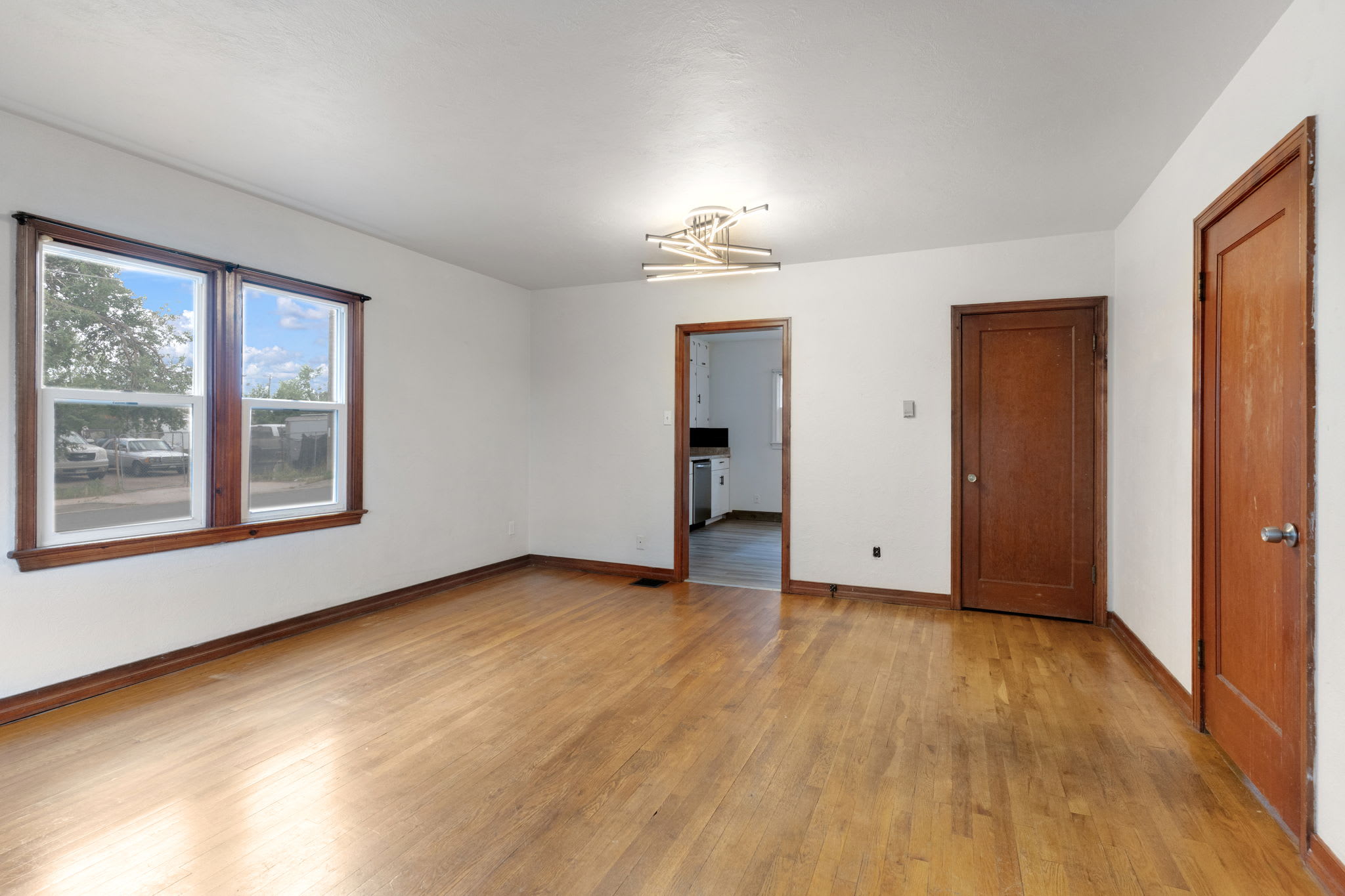 2625 Gunnison Street – photo 2