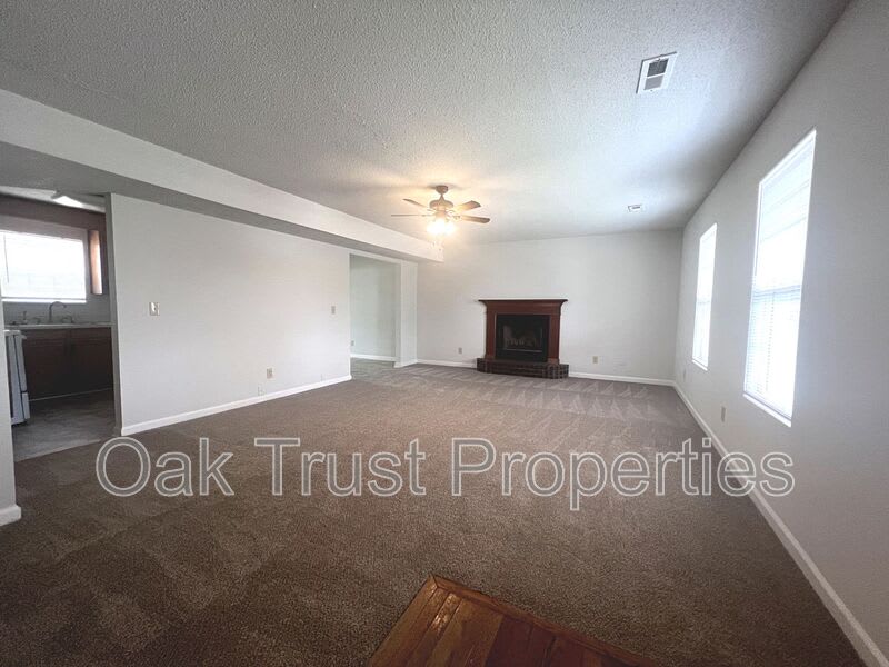 6649 Bent Creek Drive – photo 3