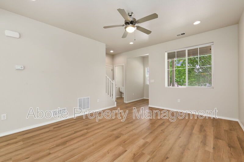 347 Kalkaska Court – photo 4