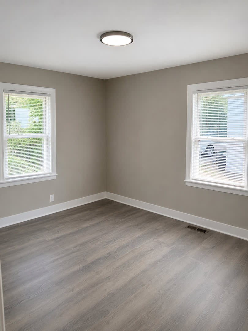406 E 17TH STREET – photo 5