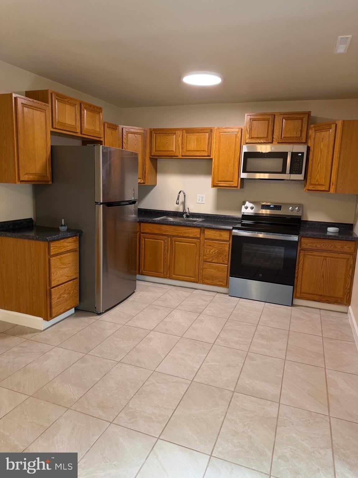 46857 Rogers Drive – photo 2