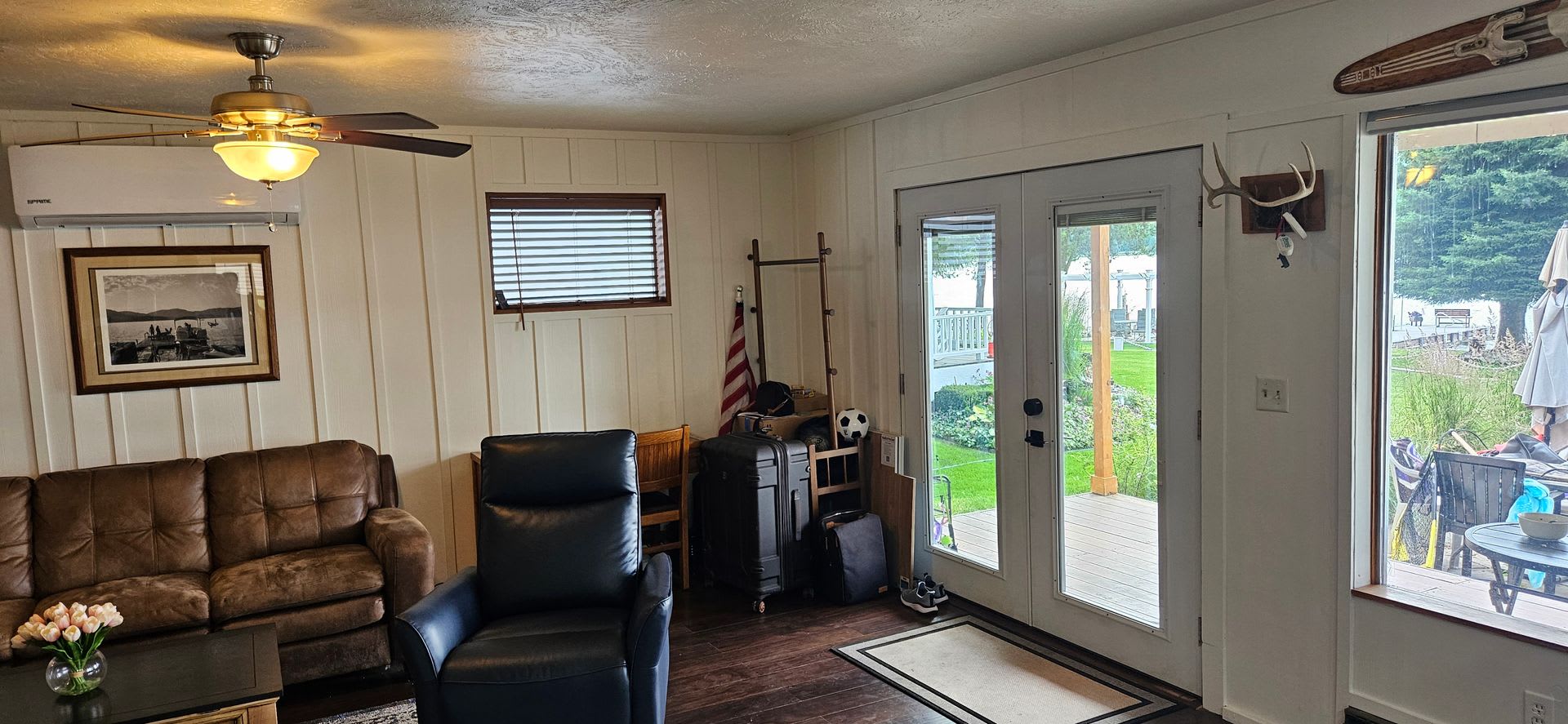 3 Bed 2 Bath Newman Lake Home on the water with beach, dock and boat slip – photo 2