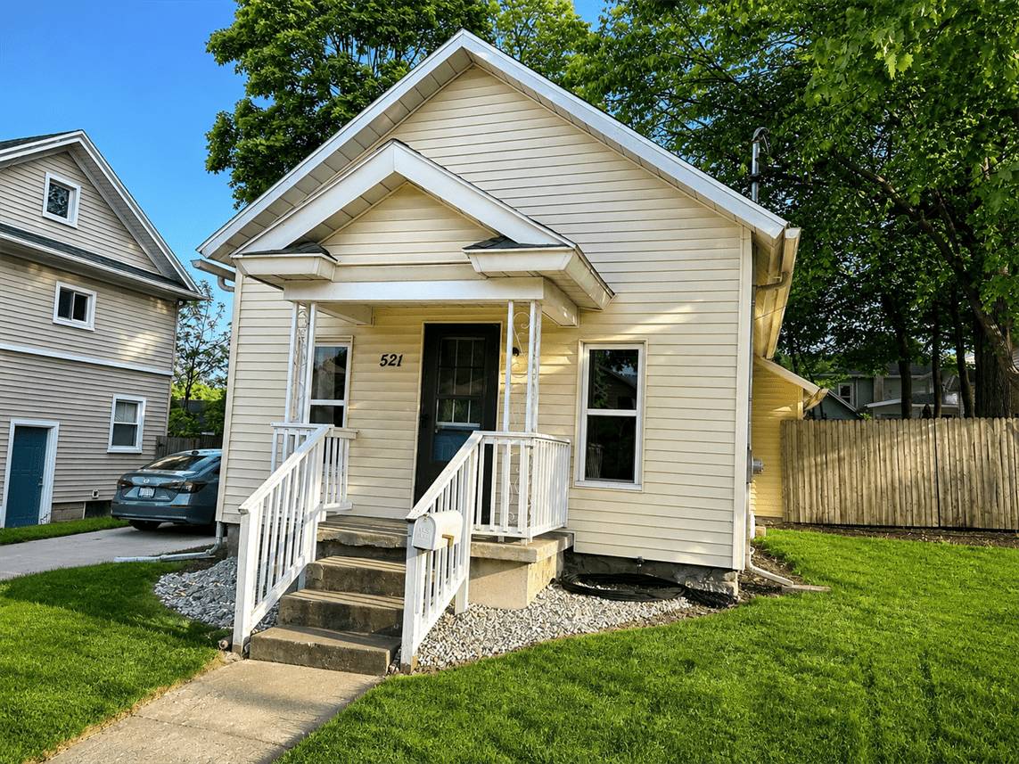 521 W North St – photo 1