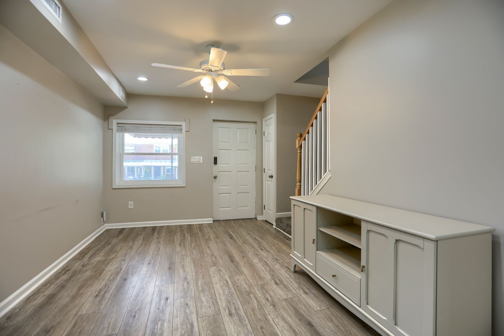Bare 2BR/2BA Row Home in Baltimore – Ready for Immediate Move-In! – photo 5