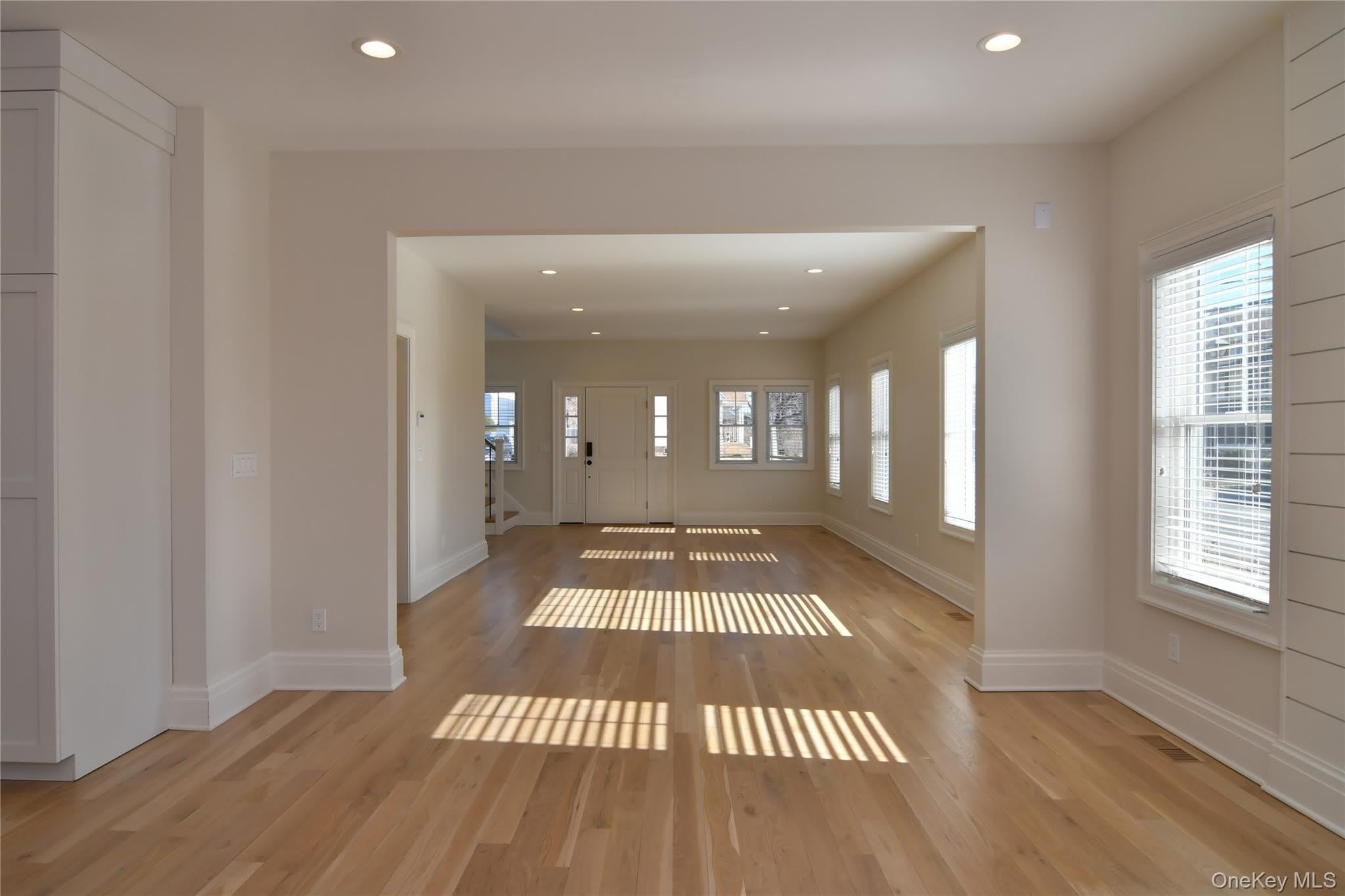 5 Madison Place – photo 2
