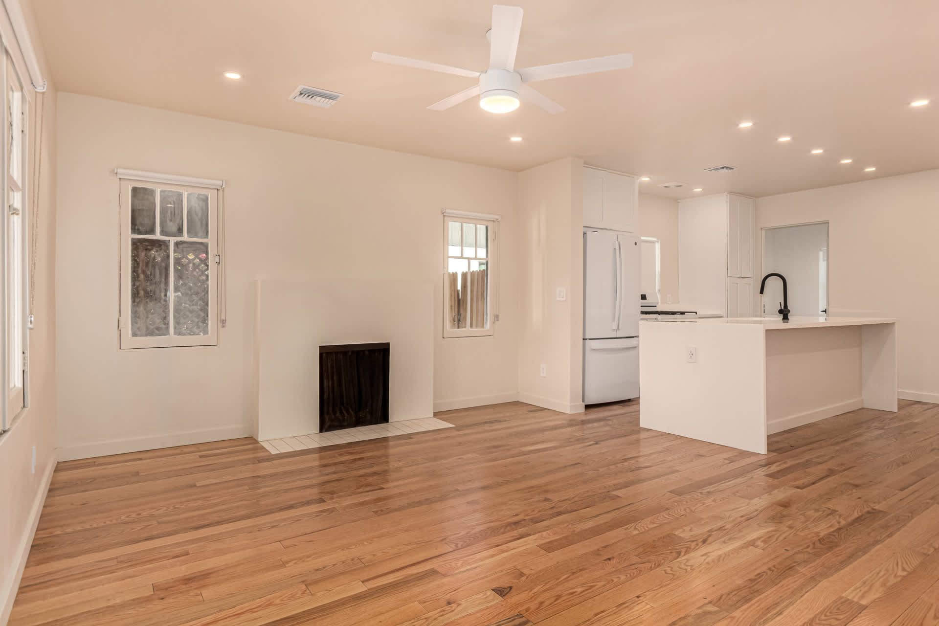 1223 East Hubbell Street – photo 1