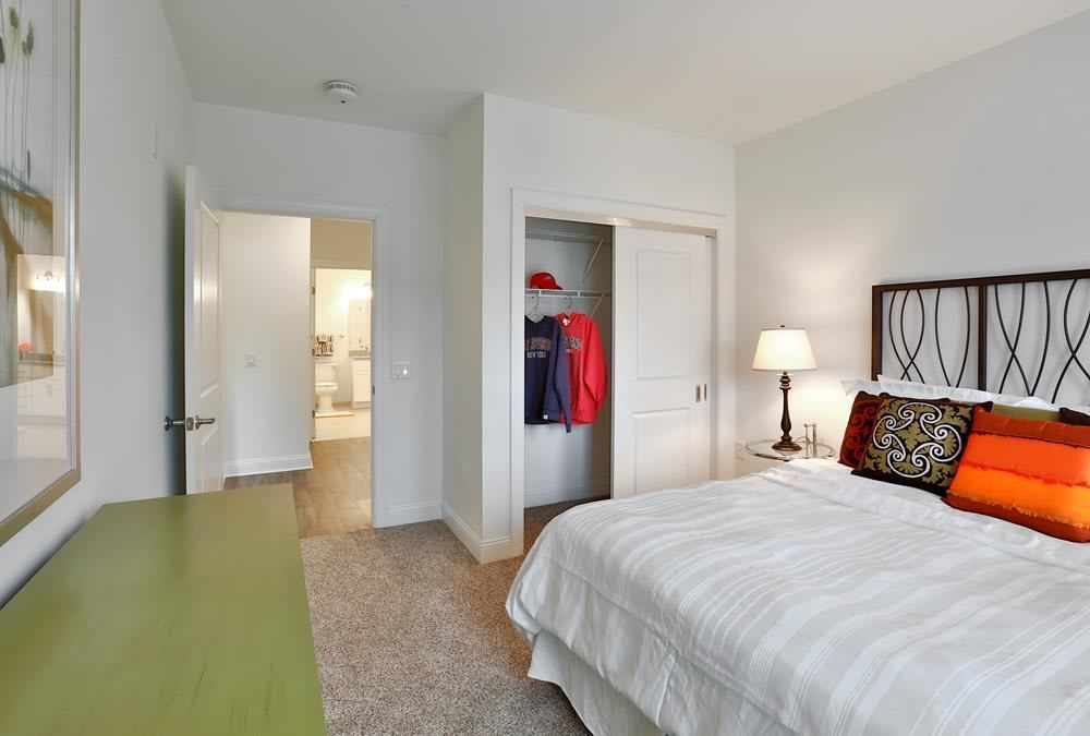 The Shipyard at Port Jefferson Harbor Apartments – photo 4