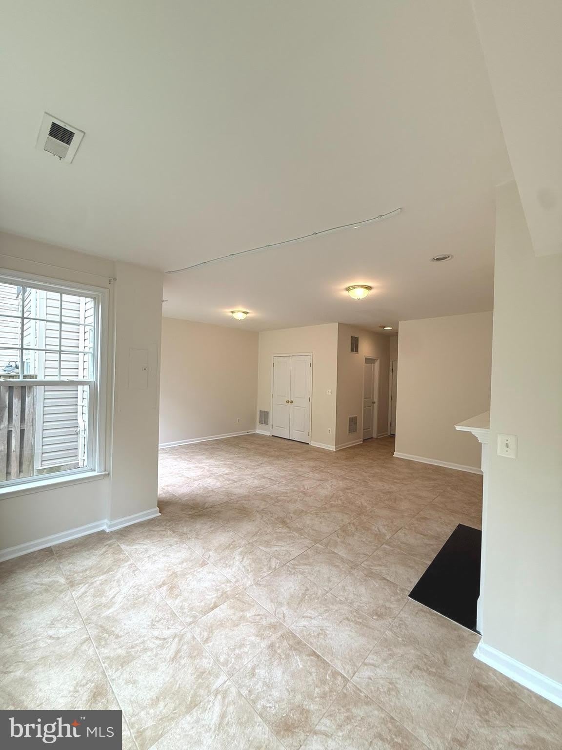 14170 Catbird Drive – photo 4