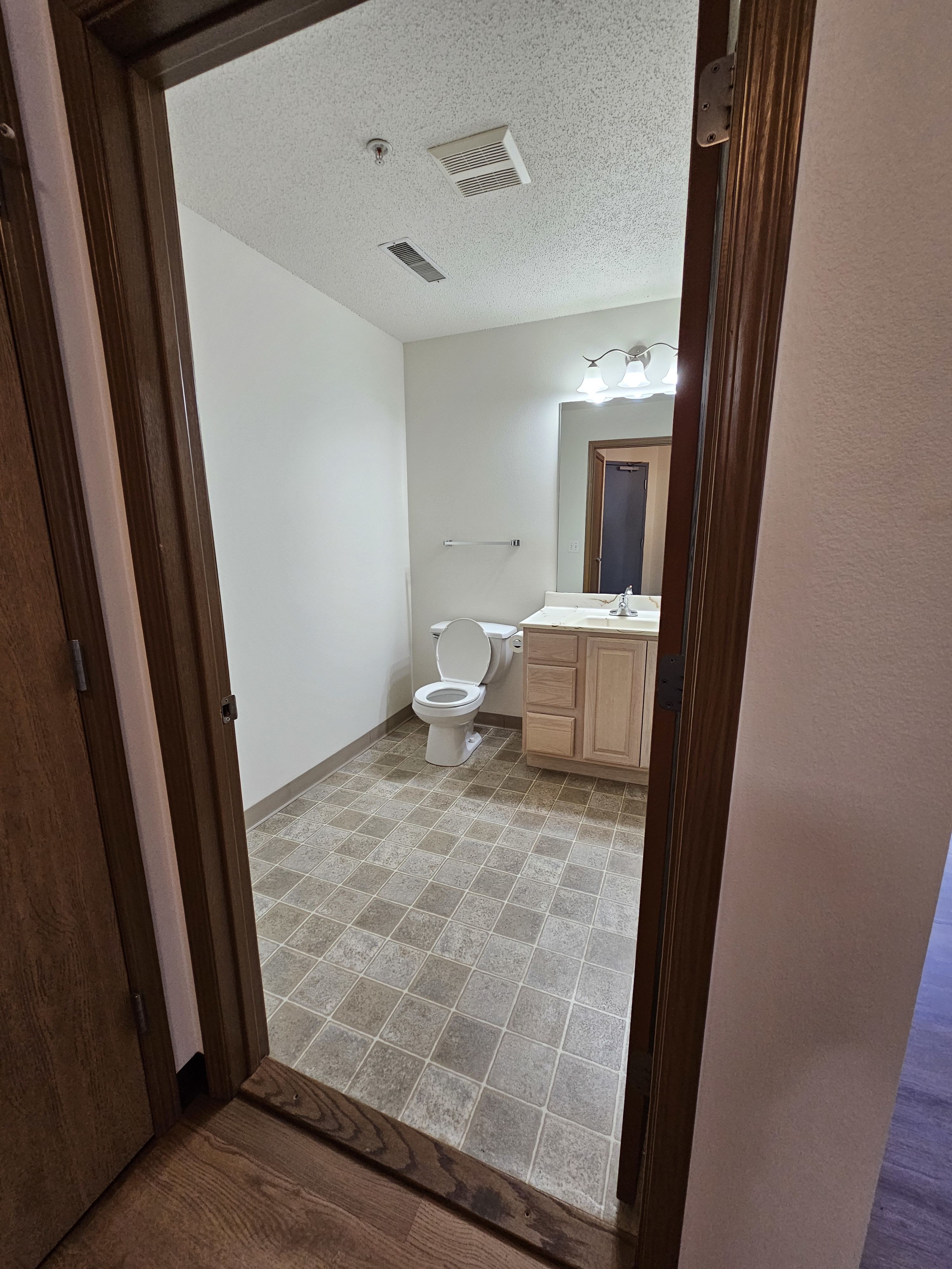 943 South Gilbert Street – photo 2