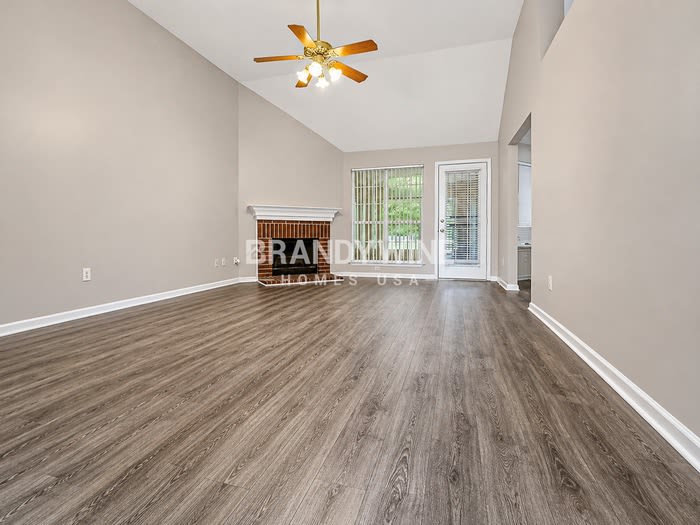 5597 Blackburg Drive – photo 4