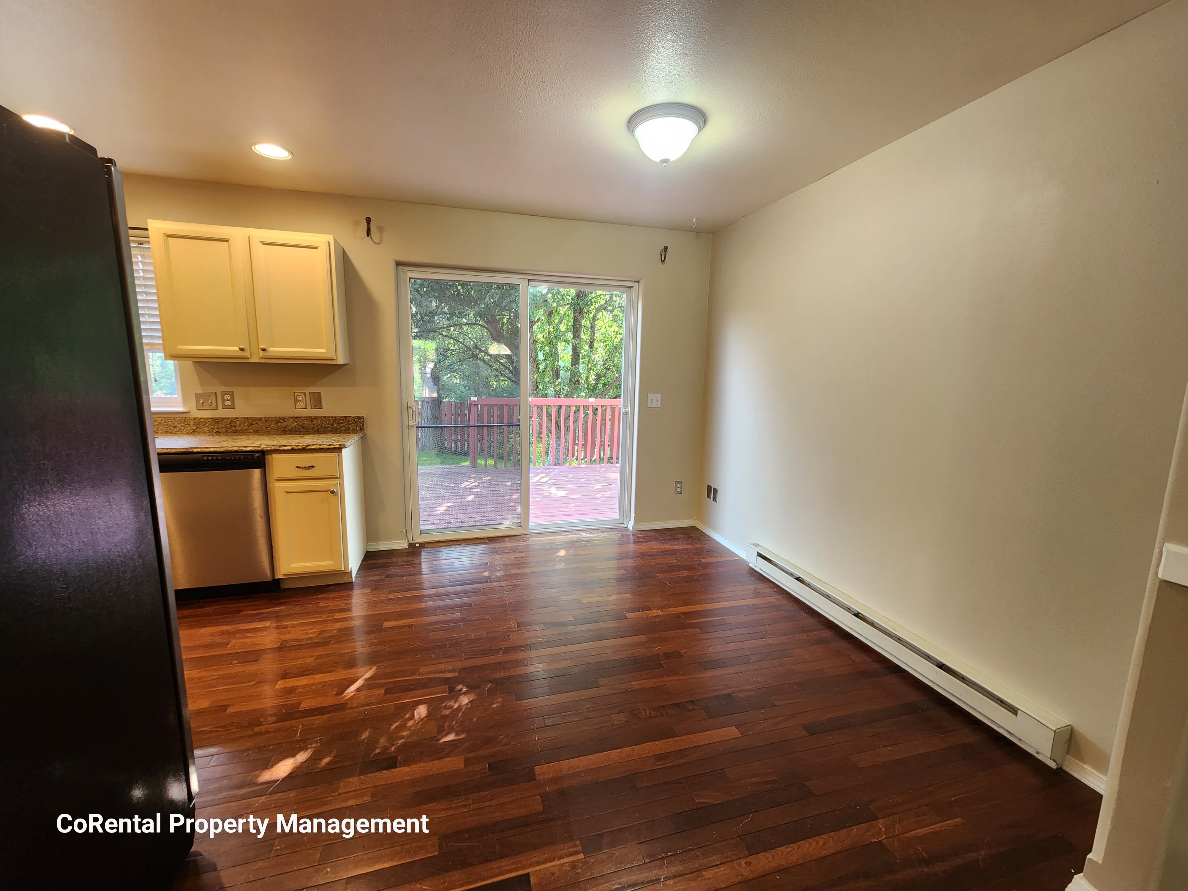 967 Electric Ave – photo 4