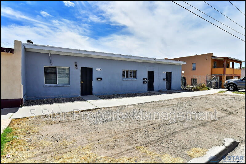 1910A Olive Ave!! – photo 1