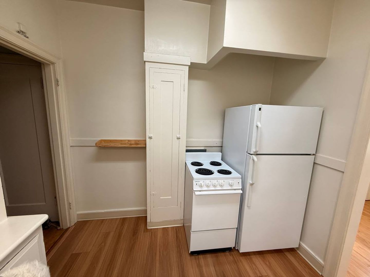 2br – photo 4