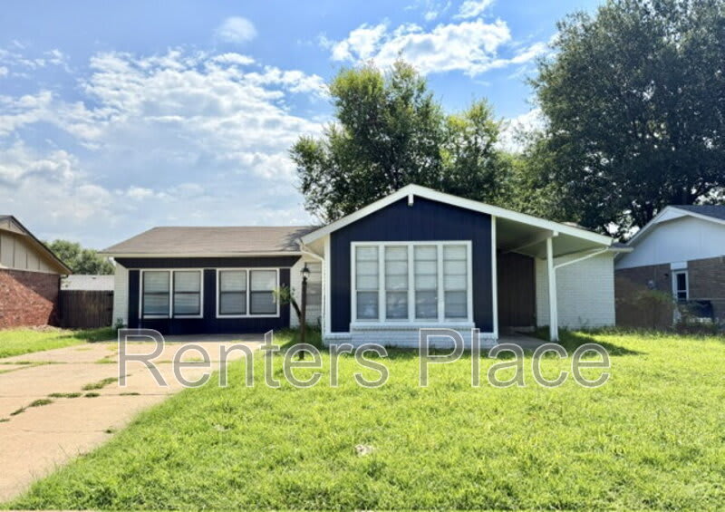 313 N Cedar St – photo 1