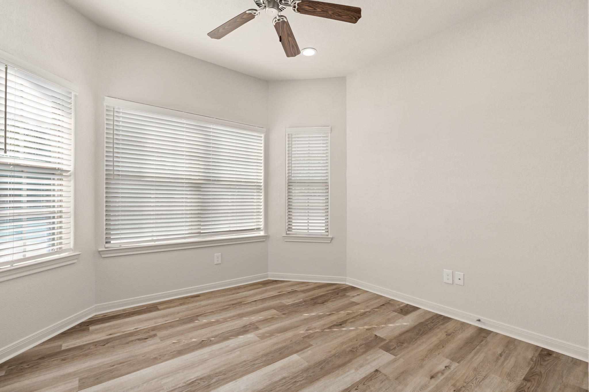 301 W Panther Way Unit 904 – photo 5