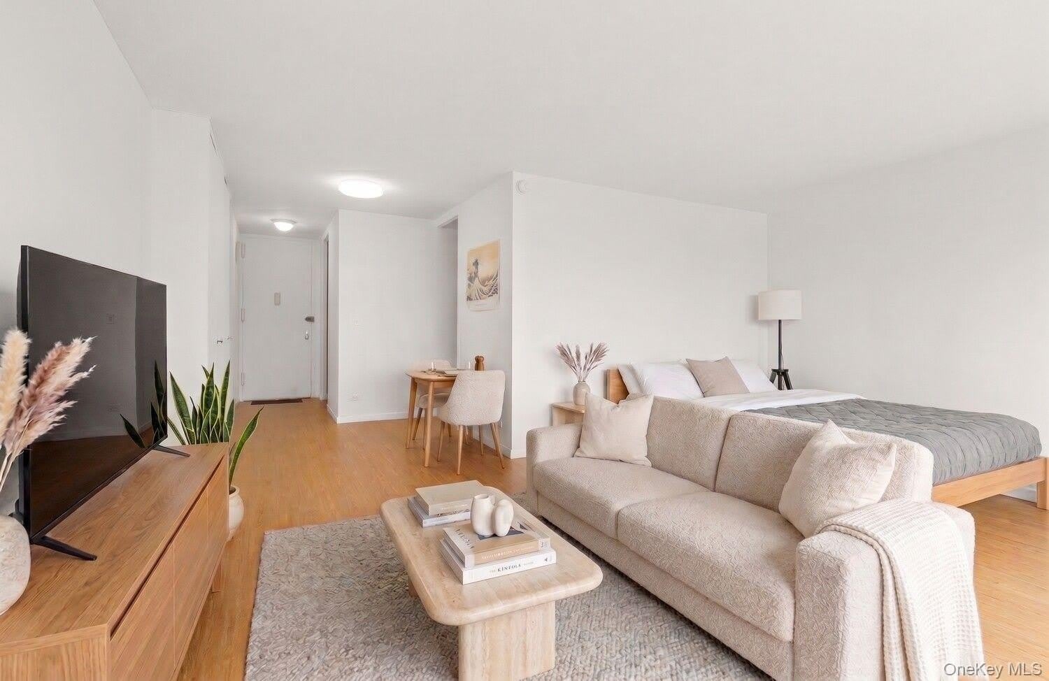 333 E 30TH Street – photo 5