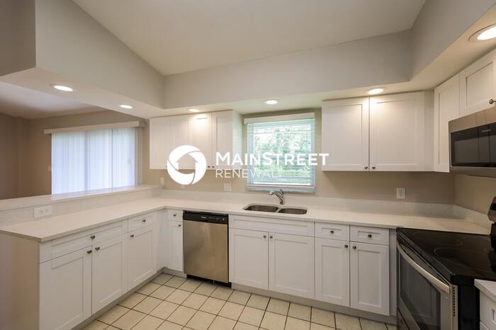 4715 4Th Street West – photo 4