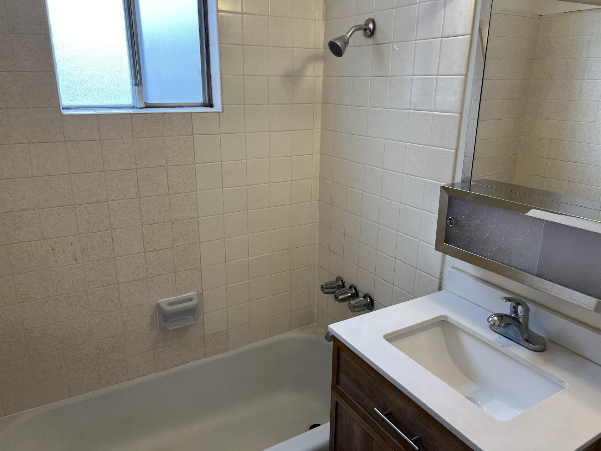 966 Concha Loma Drive – photo 3