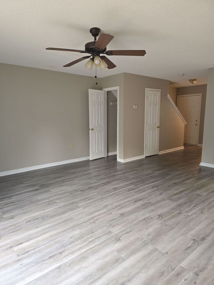 Savannah 2 Bed Townhome for Rent – photo 5