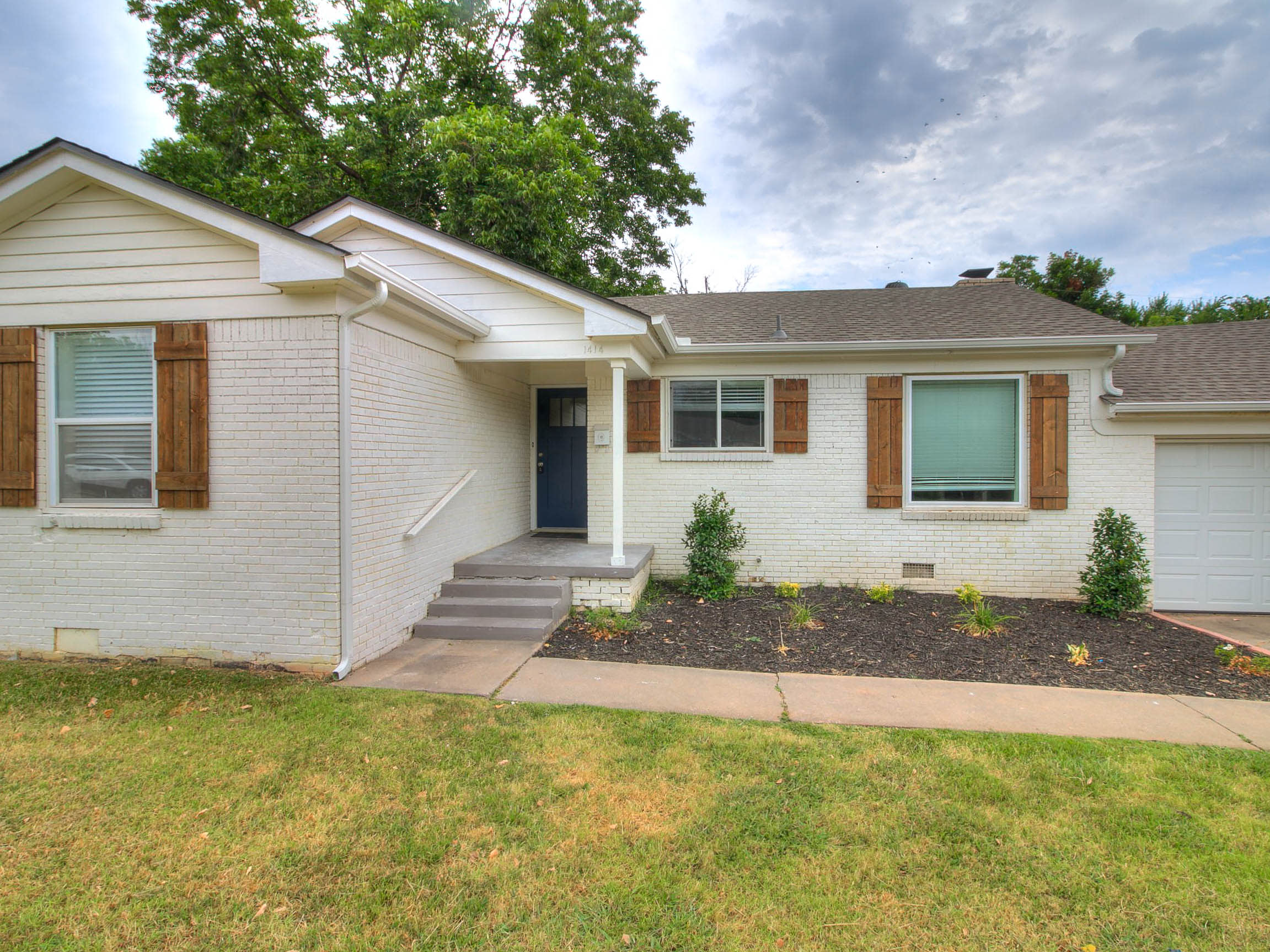 1414 Oxford Way – photo 4