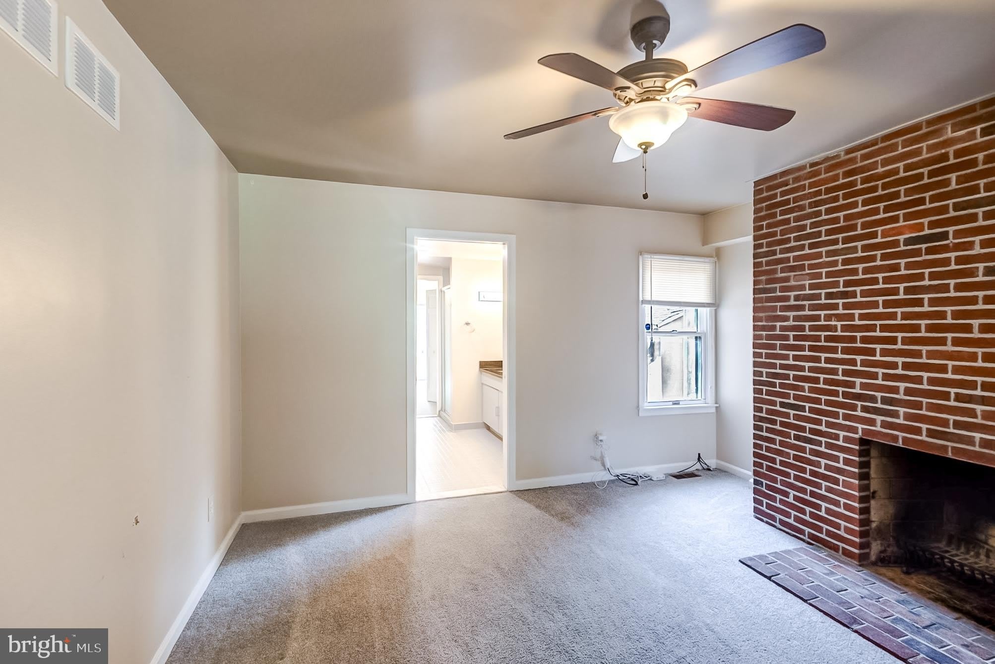 13 E HENRIETTA Street – photo 4