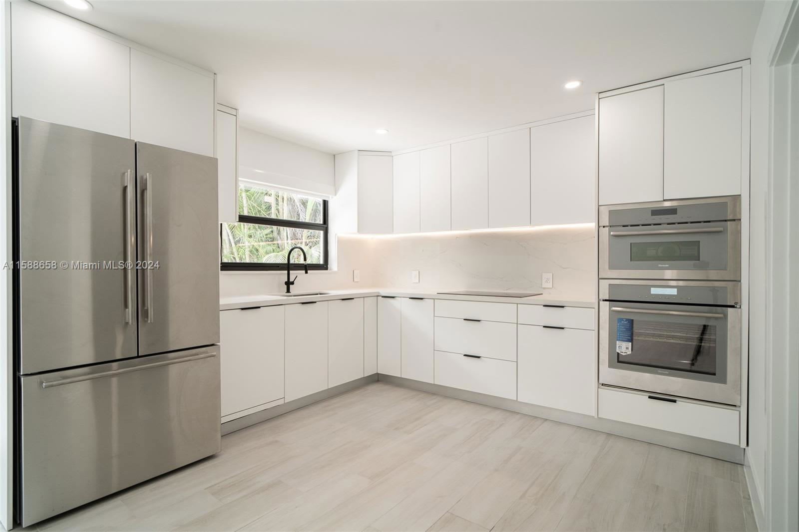 3666 Southwest 26Th Street – photo 3