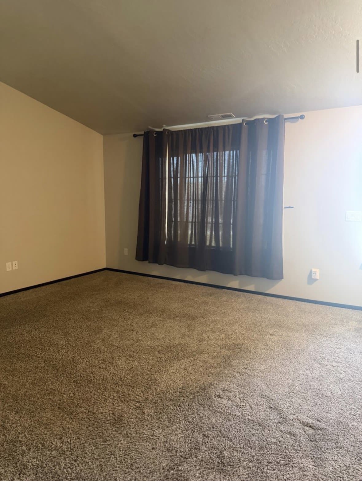 2766 Thrush St. – photo 3