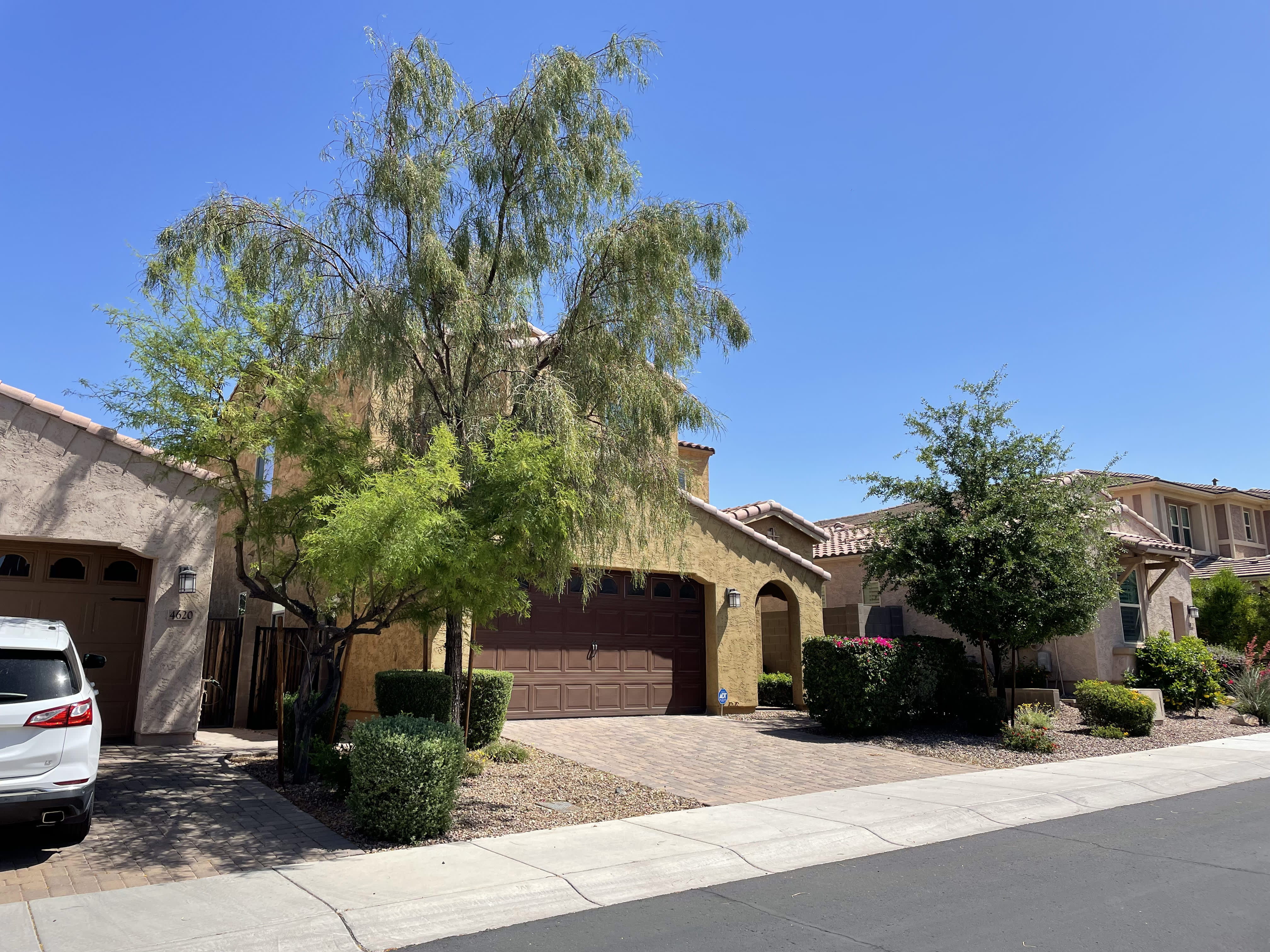 4624 E Vista Bonita Dr – photo 2