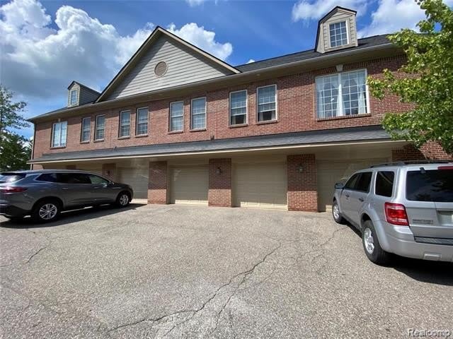 215 S VILLAGE Way – photo 5