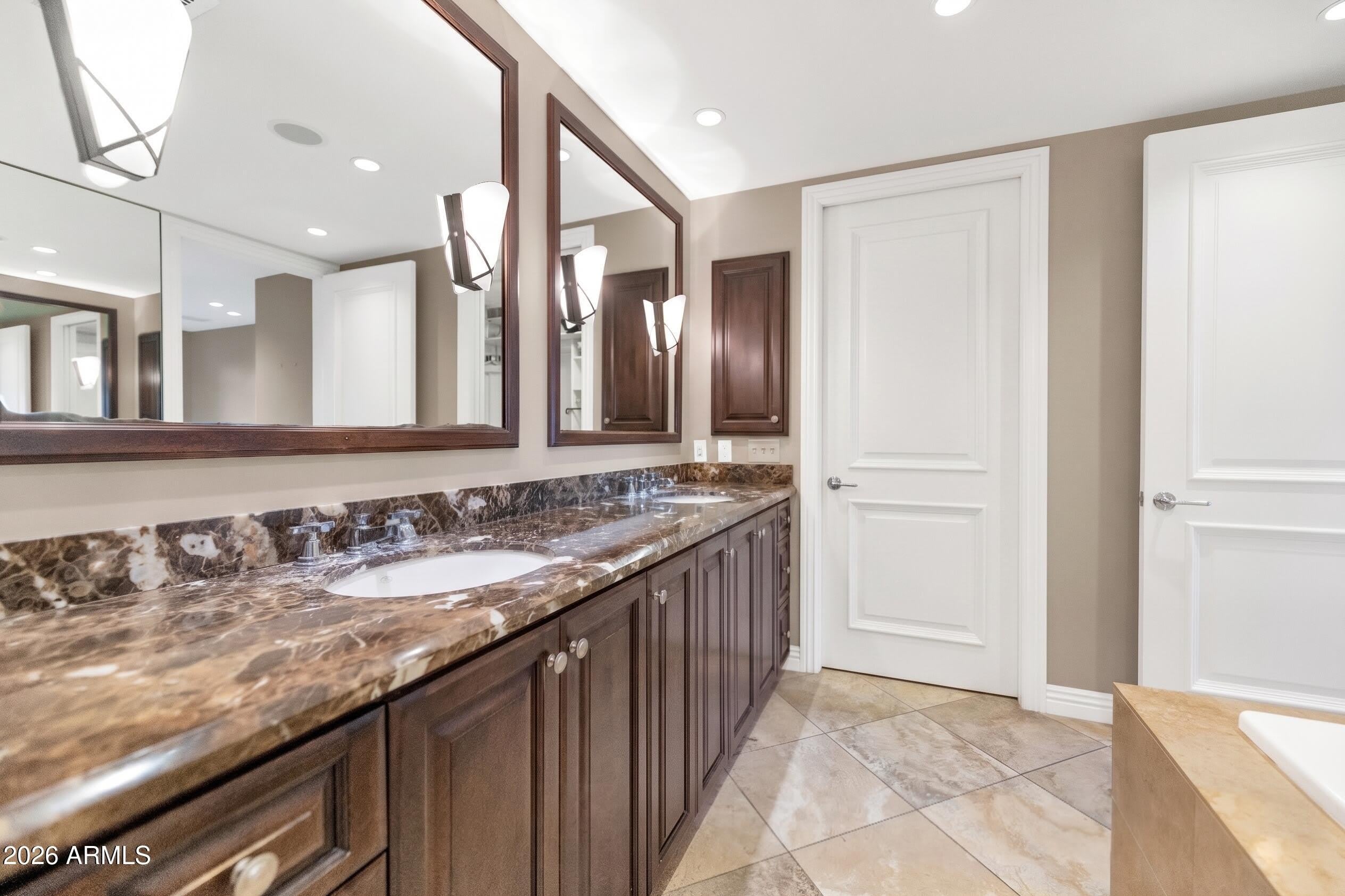 7175 E Camelback Road – photo 4