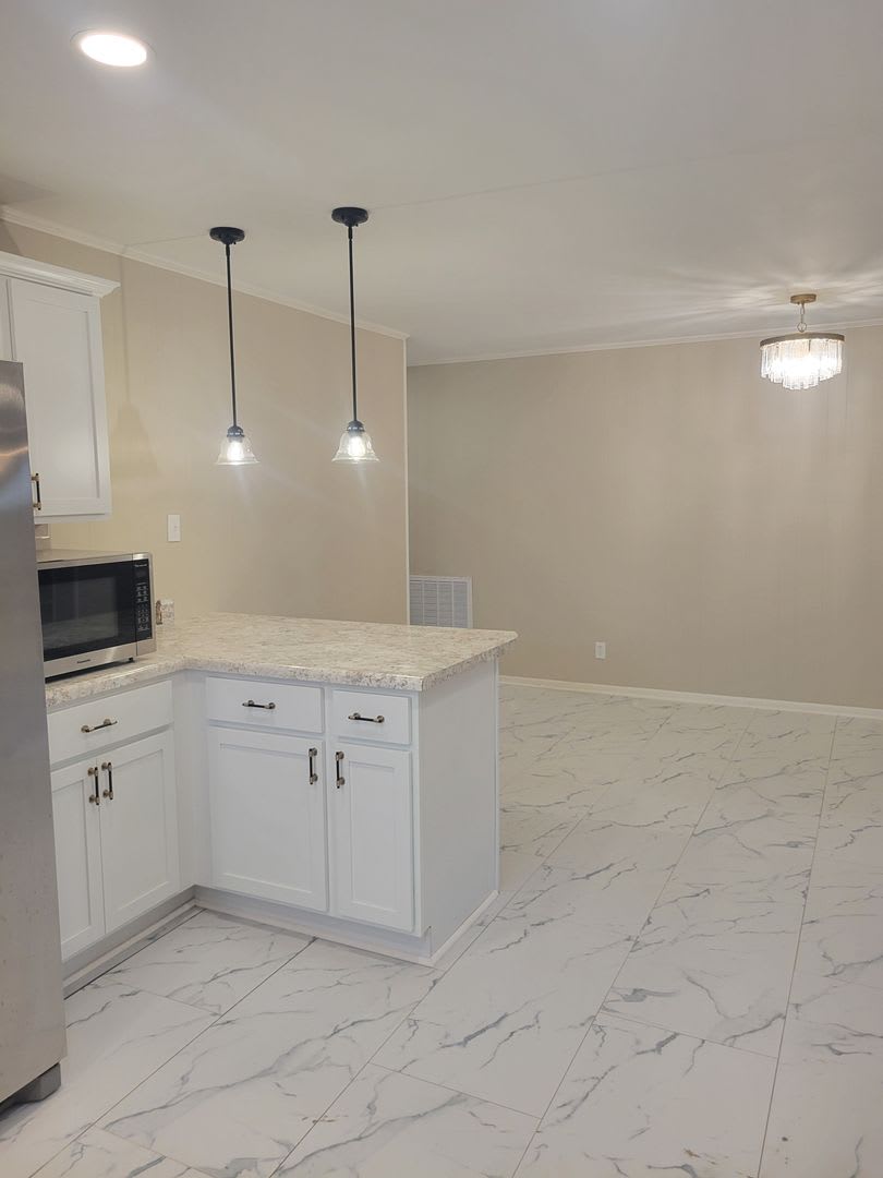 Spacious & Versatile Living in a Prime Location! – photo 5