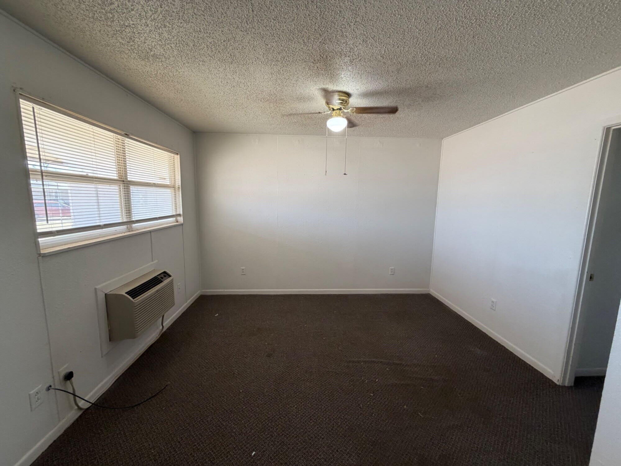 5909 E Farm To Market Road 40 – photo 3