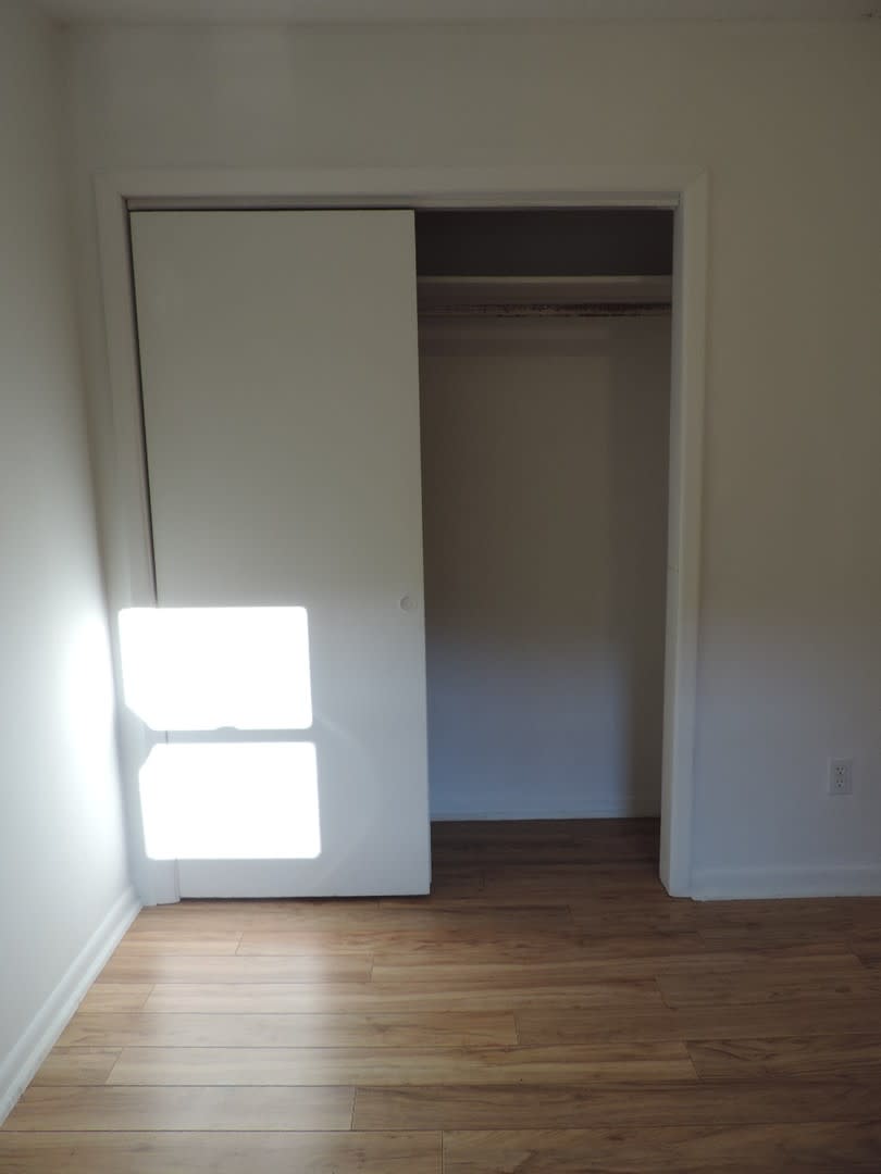 Great 3 1 Brick Ranch On Will Vannoy Convenient Location – photo 3